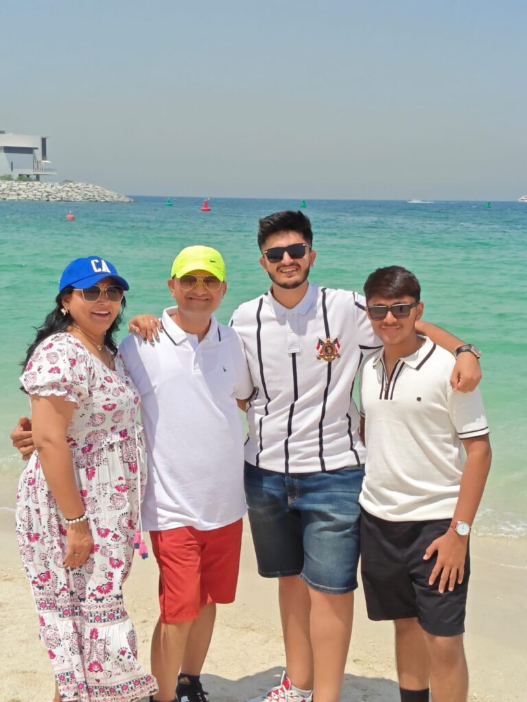 Jumeirah Beach Dubai Group Tour with Varni Tourism—Best Travel Agency in Ahmedabad for Beach Holidays